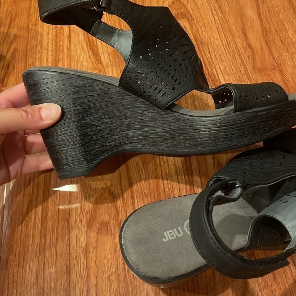 Jbu wedges womens size7.5 black​​​​​​​​​ - Picture 7 of 8